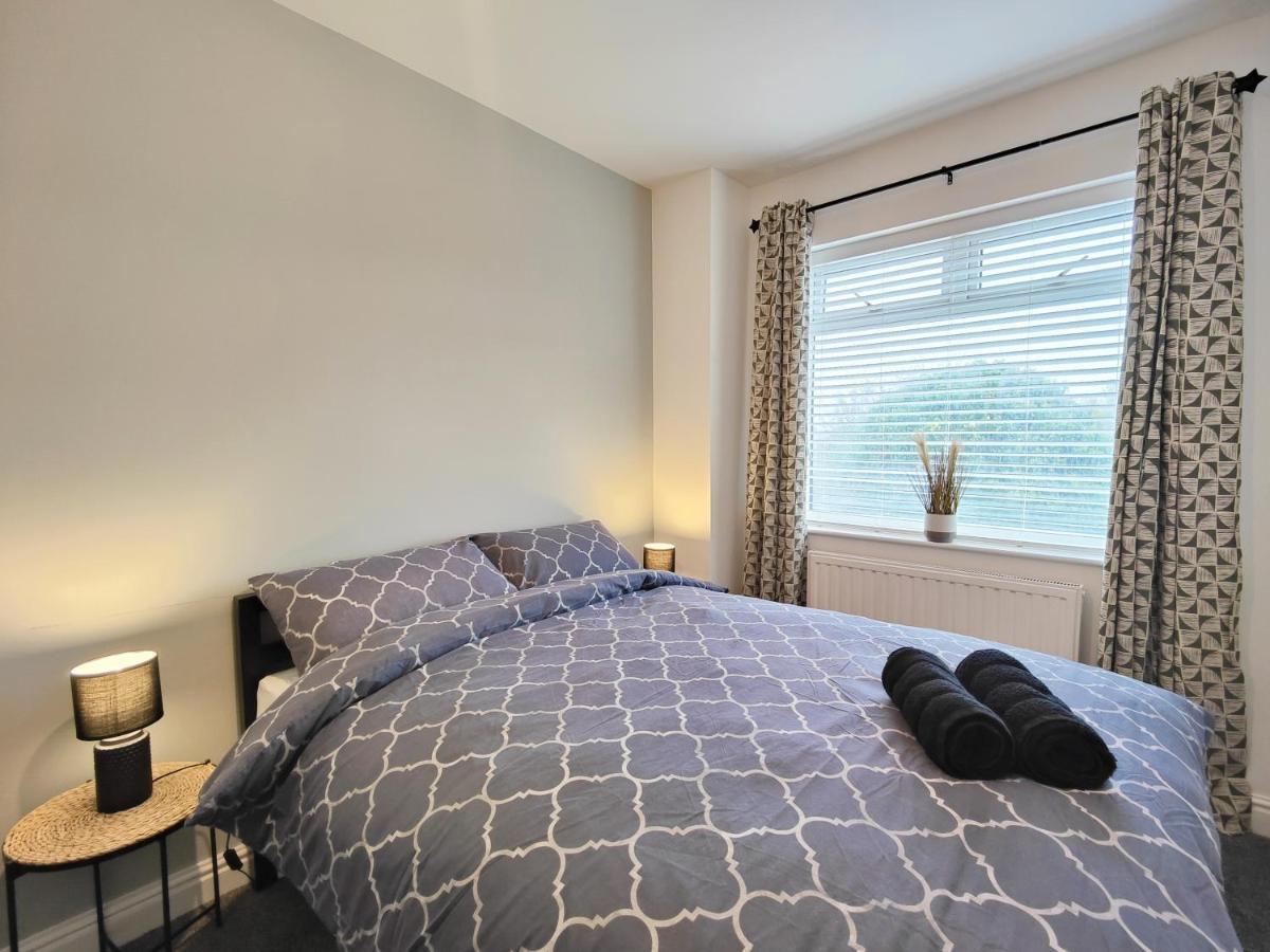 Stott House - Bright Spacious Townhouse 15 Minutes To Central Manchester With Free Parking Vila Exterior foto