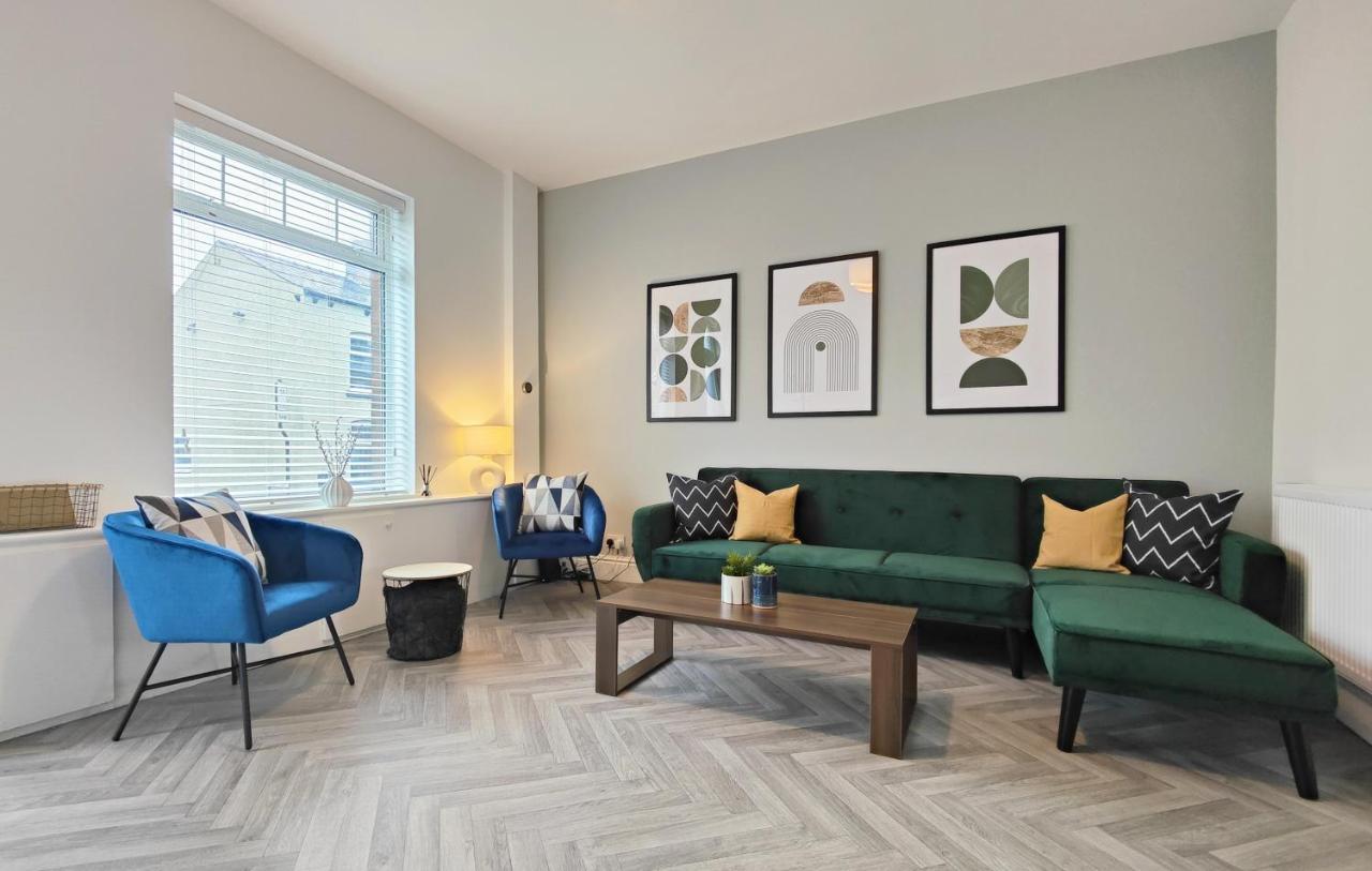 Stott House - Bright Spacious Townhouse 15 Minutes To Central Manchester With Free Parking Vila Exterior foto