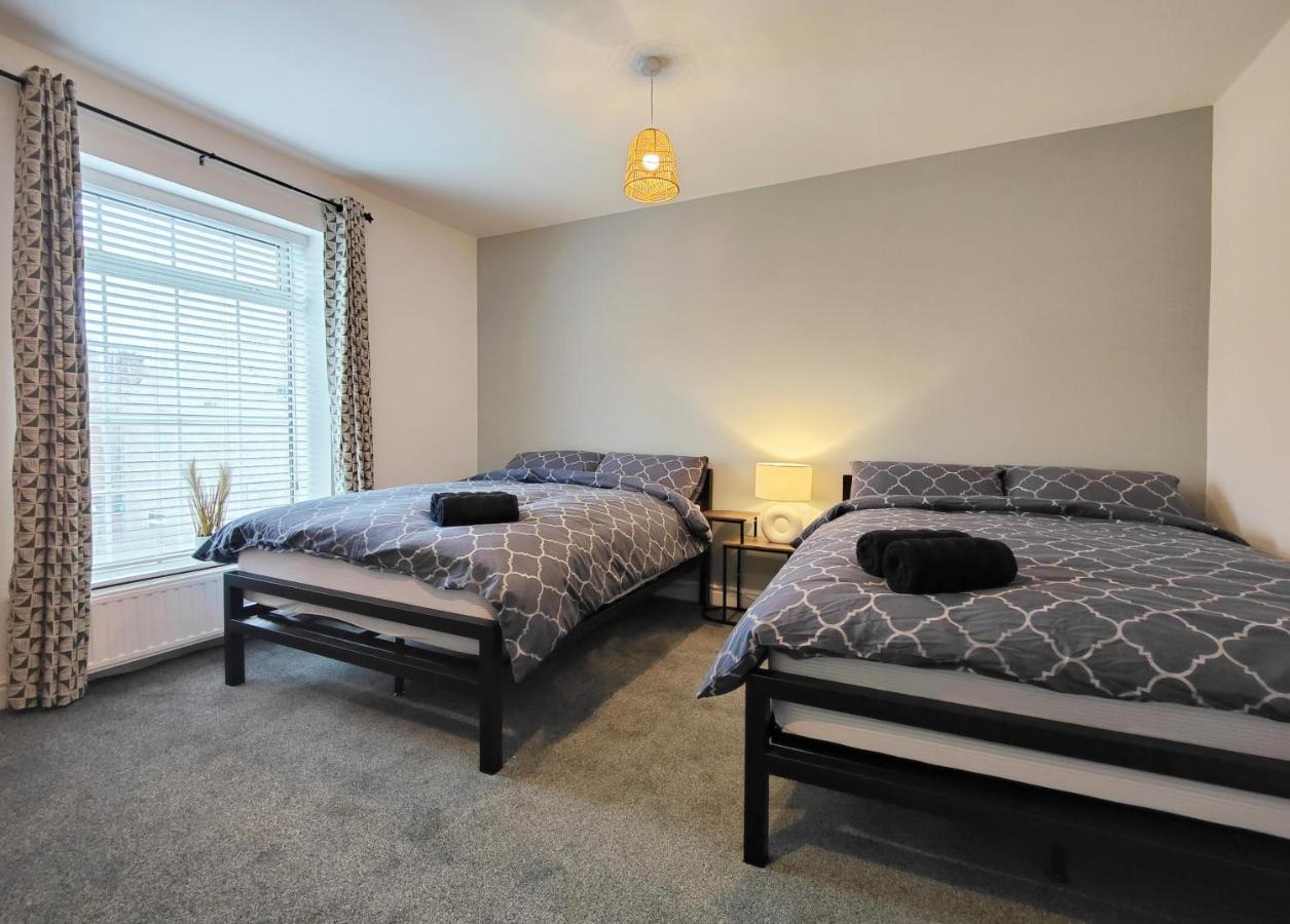 Stott House - Bright Spacious Townhouse 15 Minutes To Central Manchester With Free Parking Vila Exterior foto